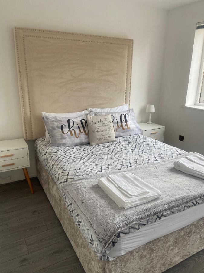 Grays Serviced Apartment Stifford Dış mekan fotoğraf